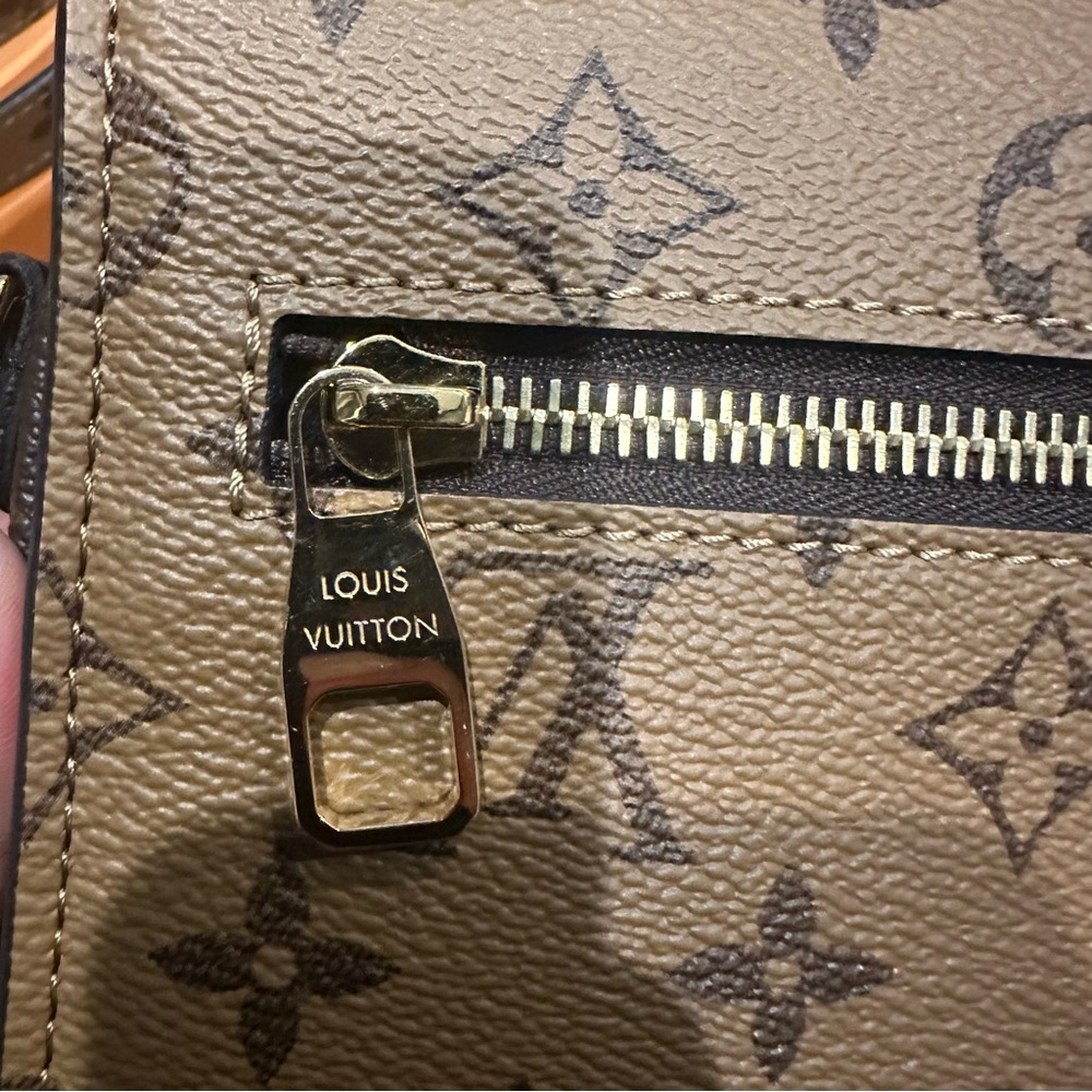 Louis Vuitton Pochette Métis Monogram Reverse - Picture 4 of 10